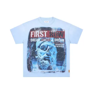 Camiseta gráfica com tachas FIRST ROW Sonho dentro de um sonho