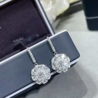 Brincos pendentes floral cluster pave-set drop stem