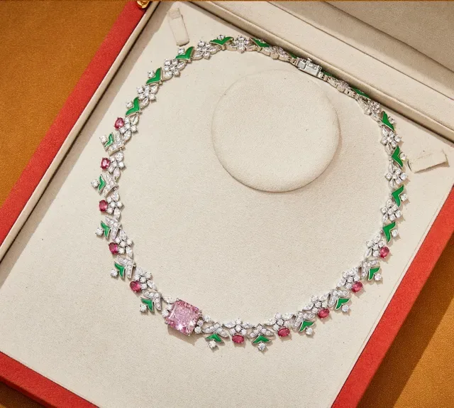 Collar Necklace Floral de Esmalte y Gemas 7