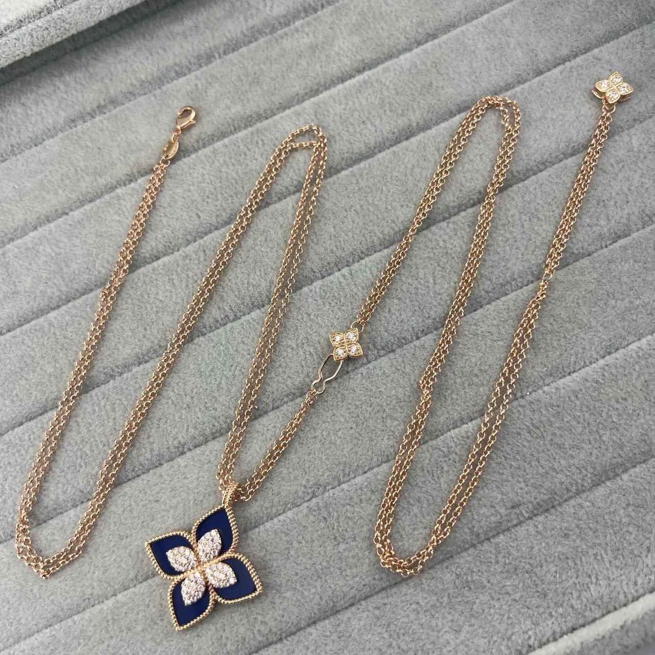 Gold Green Chain Four-Petal Floral Pendant Necklace 4