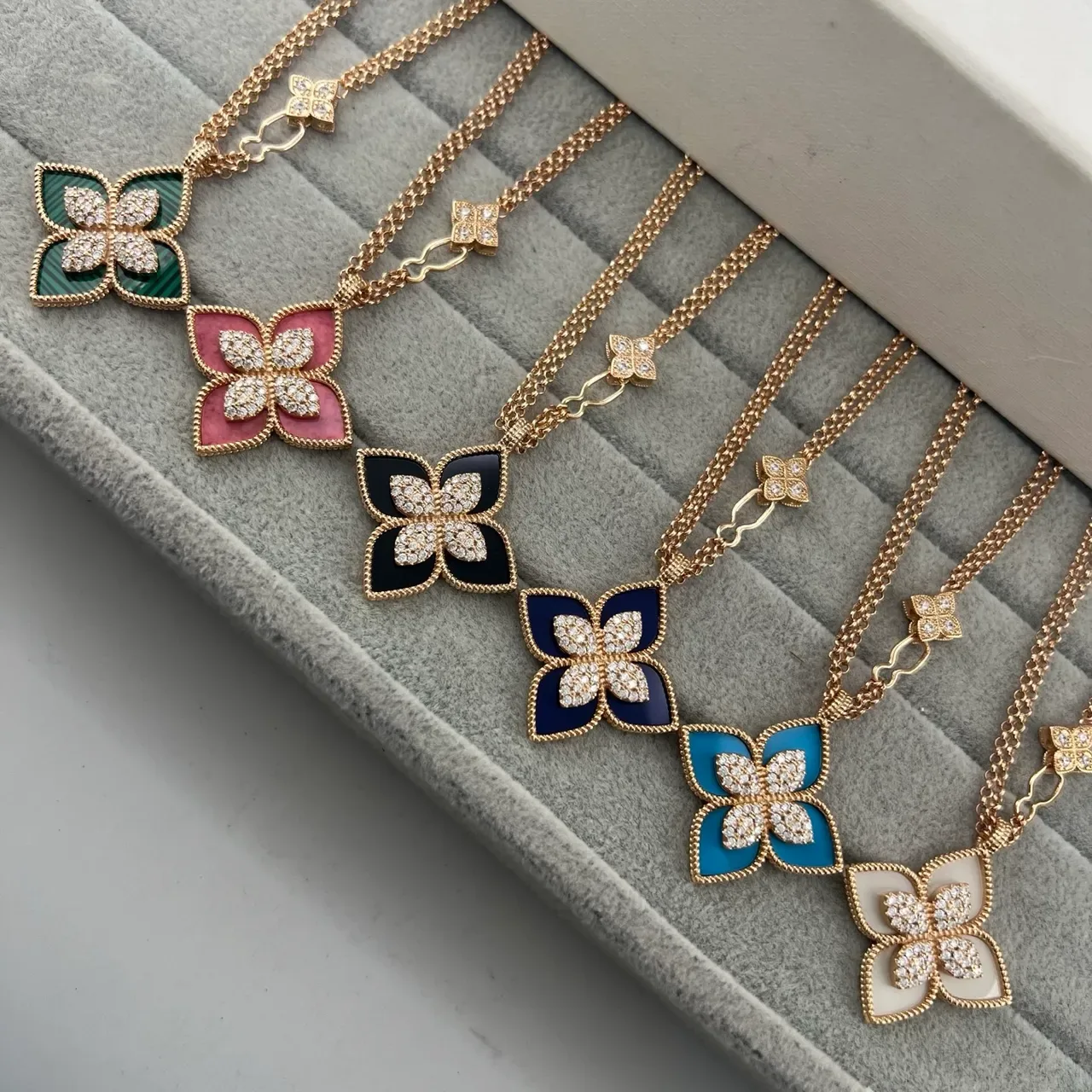 Gold Green Chain Four-Petal Floral Pendant Necklace 7