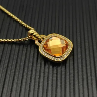 Collier Or Pave Gemme Orange de Coupe Coussin
