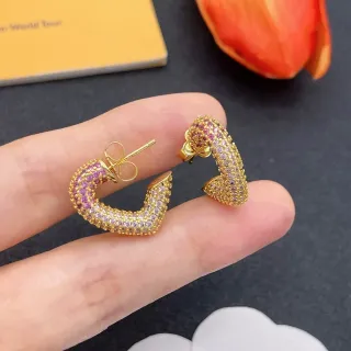 أقراط ذهبية Pave-Set بلورات وردية وبنفسجية منحنية شكل C