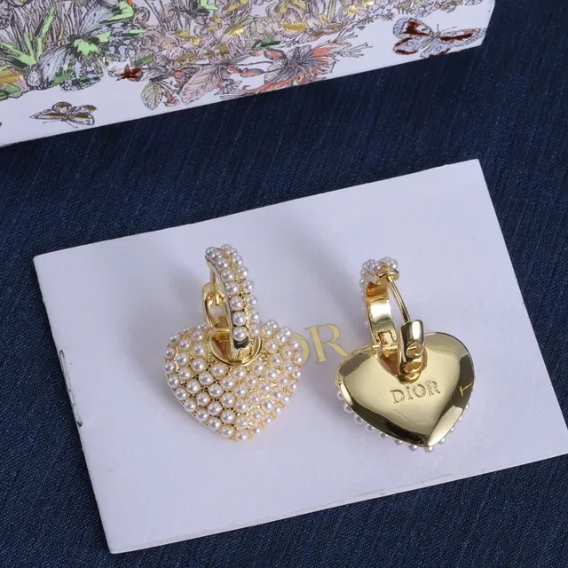 Gold-Tone Pearl-Embellished Heart-Shaped Hinged Hoop Earrings 2