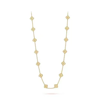 Collier pendentif long à motif quatrefoil doré