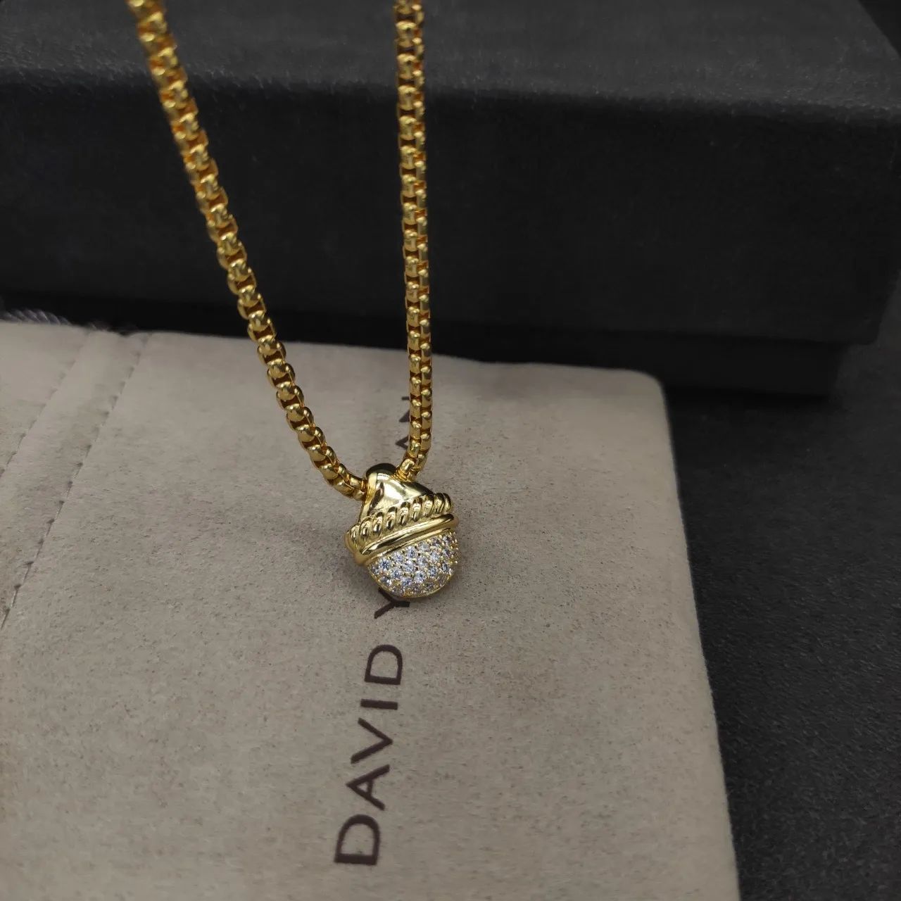 Gold White Beaded Chain Acorn-Shaped Pendant Necklace 4