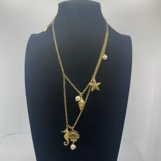 Colar Corrente Dourada Branca Layered Multi-Charm Design