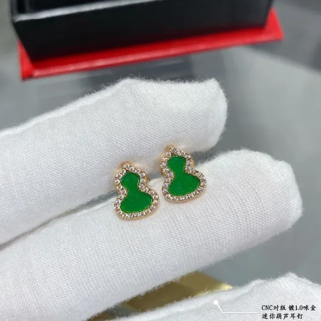 Gourd-Shaped Enamel and Pavé Stud Earrings 4