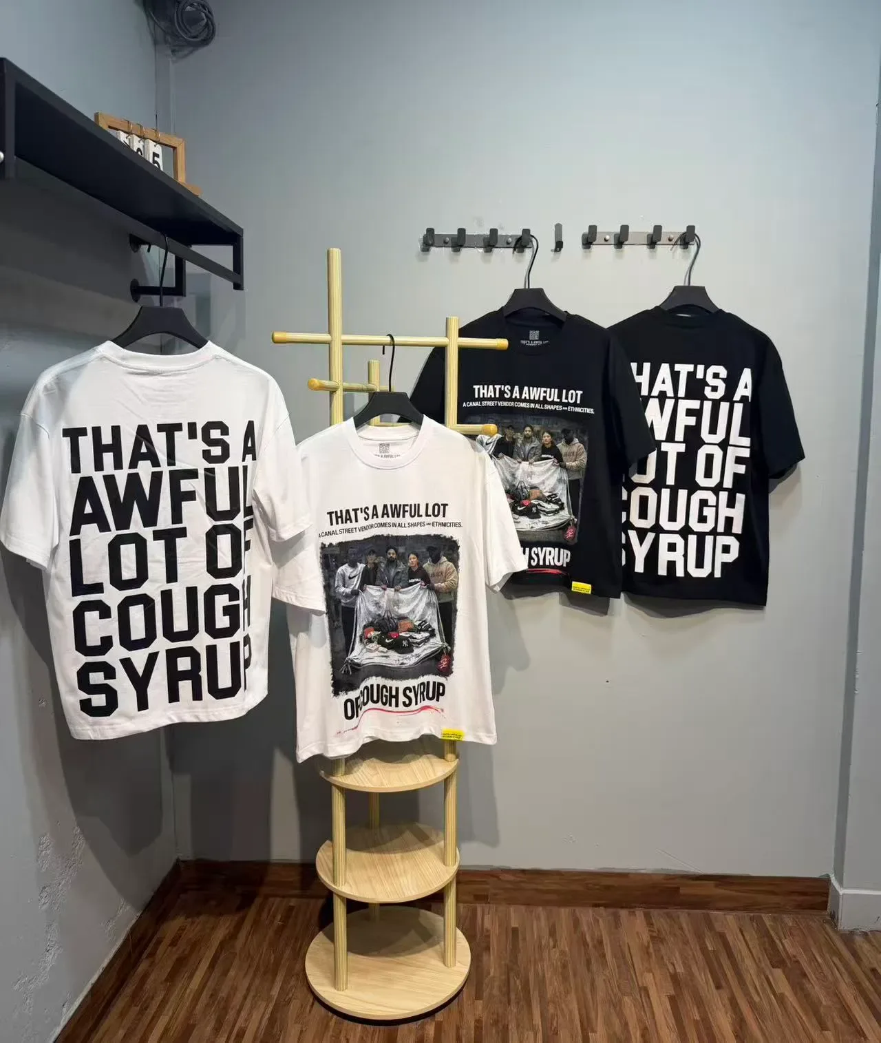 Graphic Print Crew Neck Short Sleeve T-Shirt 2