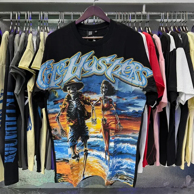 Graphic Skeleton Beach Print T-Shirt 11