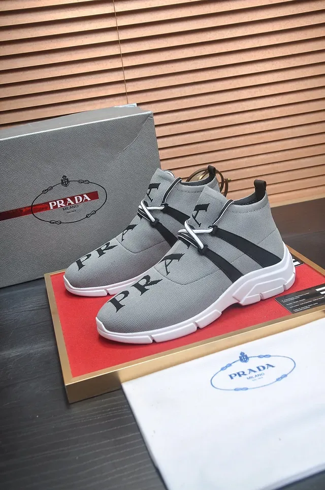 Sneaker lifestyle gris et noir en maille haut 4