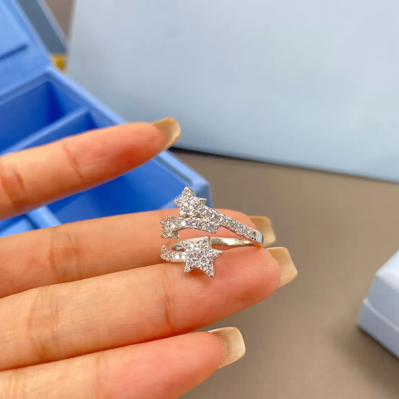 HEFANG Star Motif Pavé-Set Open Ring 4