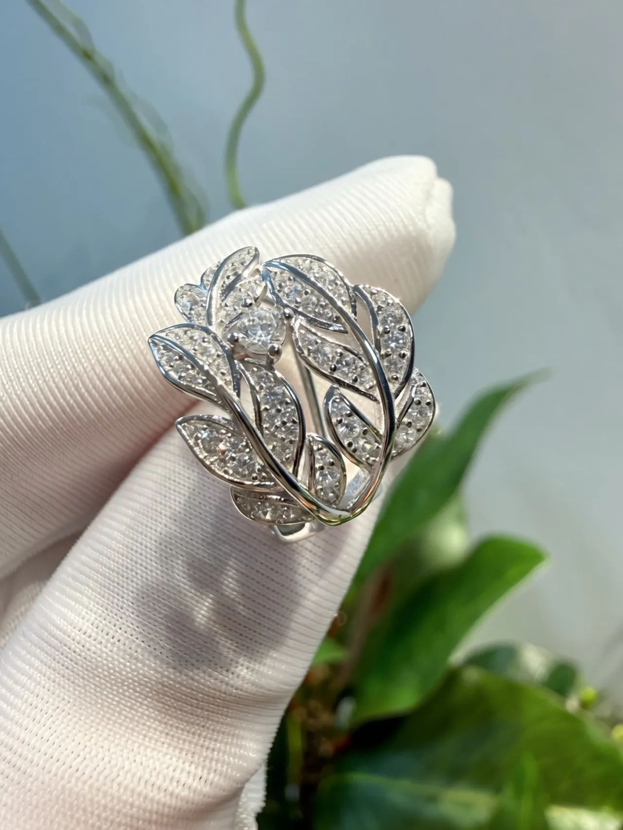 Leaf Motif Pavé Stone Earrings 4