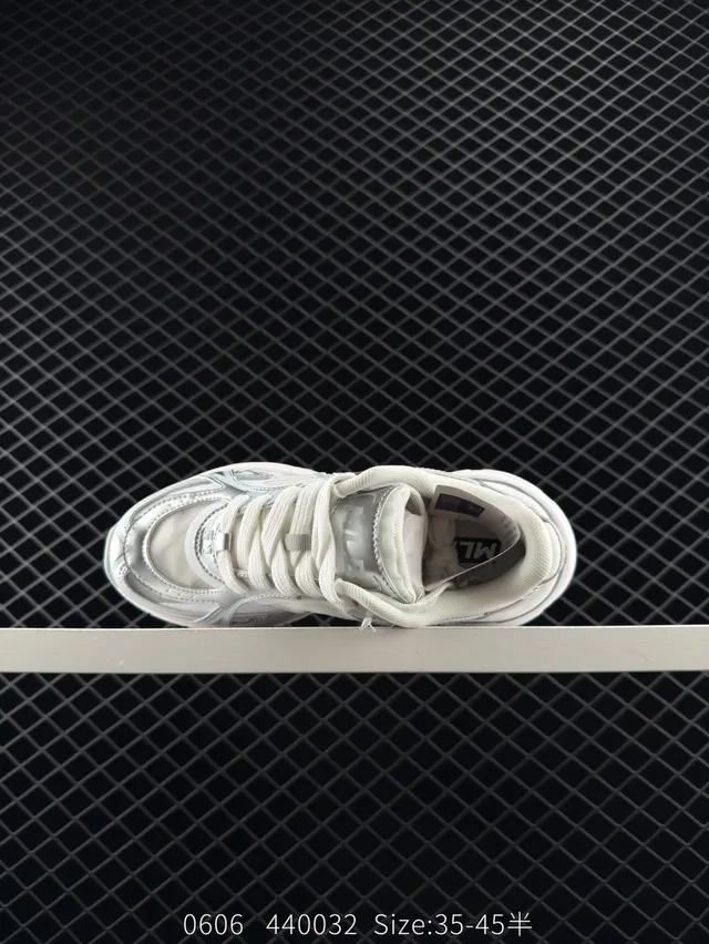 MLB Chunky Jogger White and Silver Chunky Sneakers 3