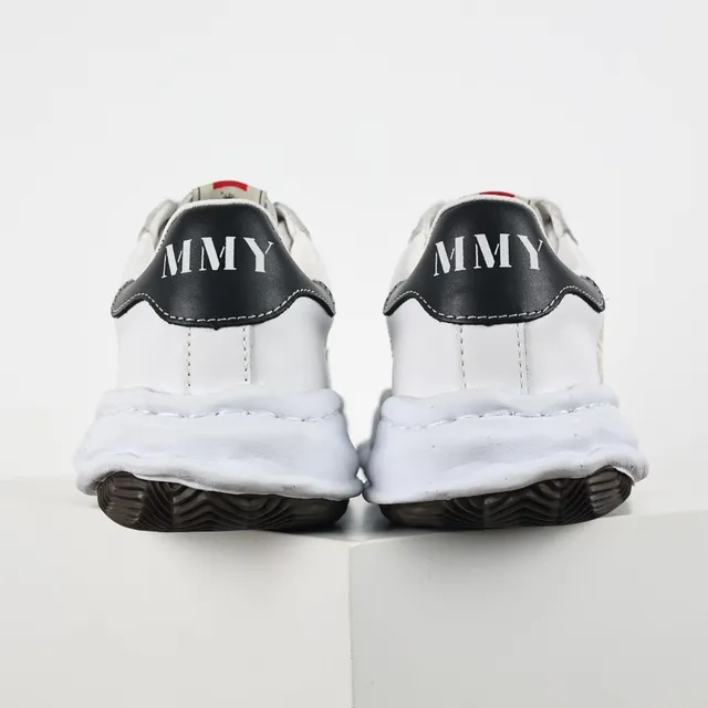 MMY Blakey White and Black Quilted Toe Lifestyle Sneakers 8