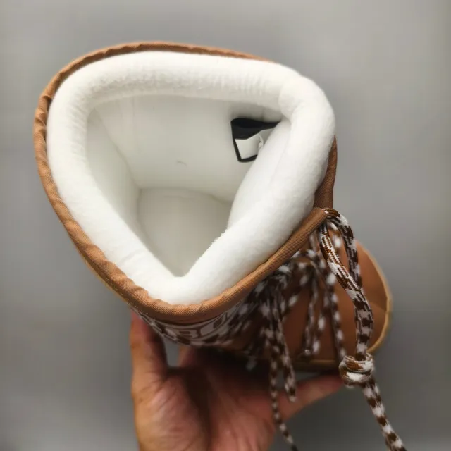 Moon Boot क्लासिक टैन हाउंडस्टूथ लेस स्नो बूट्स 3
