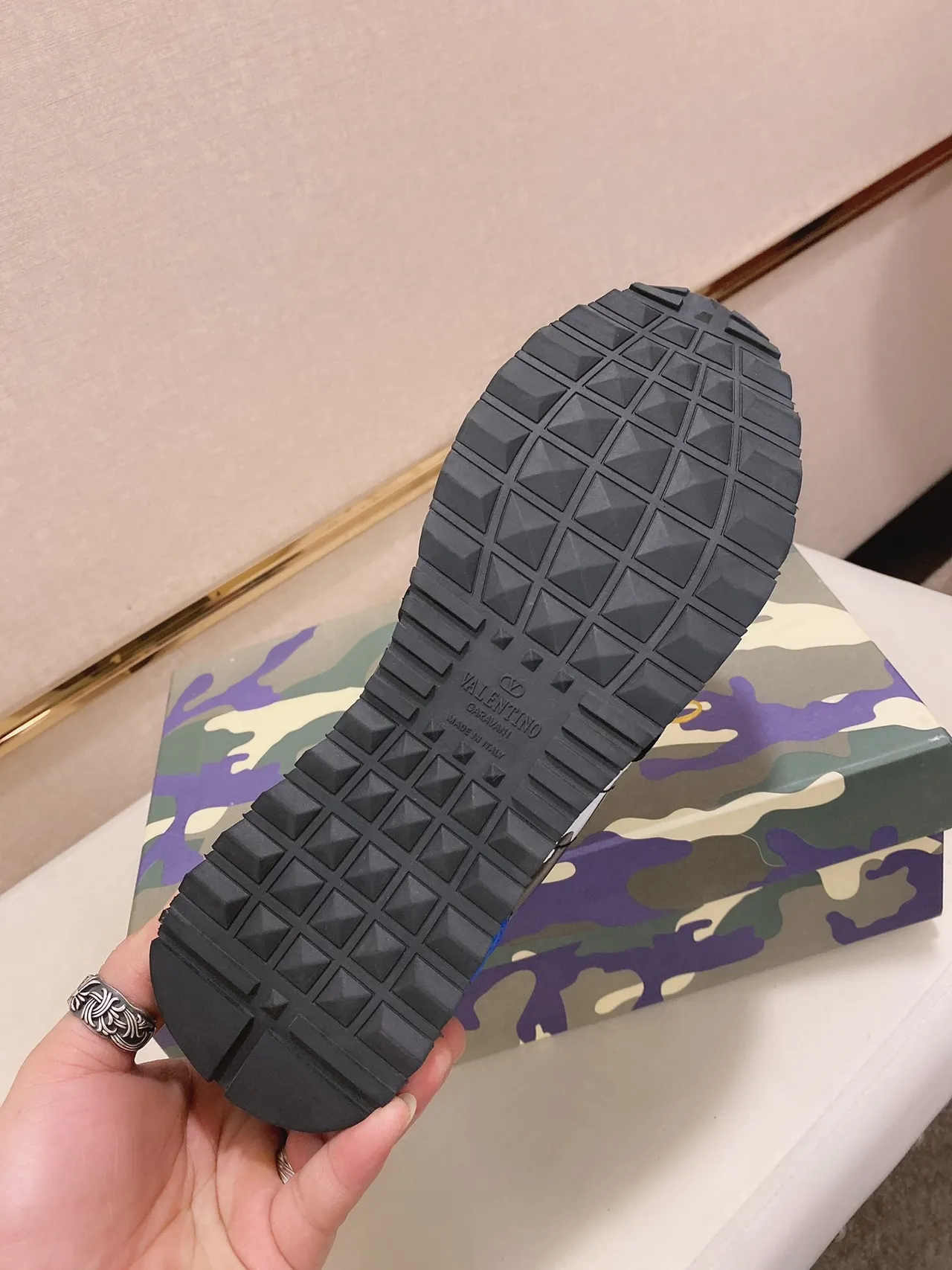 Multicolor Camo Panel Mixed-Material Low-Top Lifestyle Sneakers 2