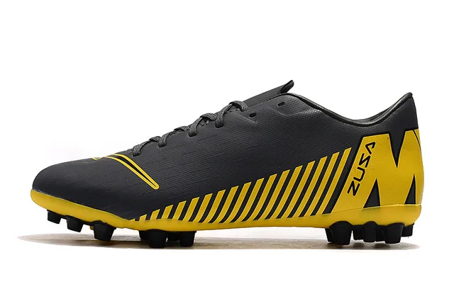 Orange et blanc tacheté Low-Cut Firm-Ground chaussures de football 19