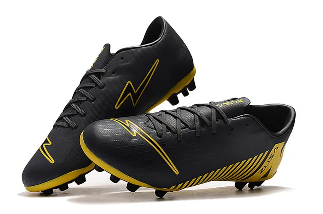 Orange et blanc tacheté Low-Cut Firm-Ground chaussures de football 20