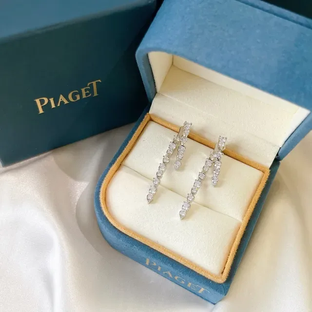 Piaget Diamond Cascade Zigzag Drop Earrings 6