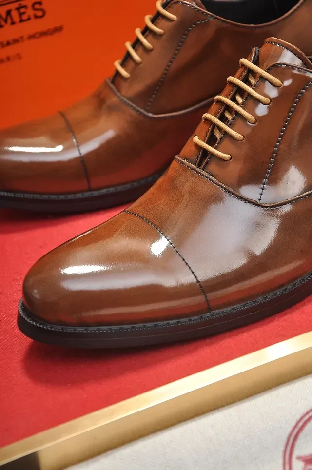 Chaussures Oxford marron polies avec cap toe 2