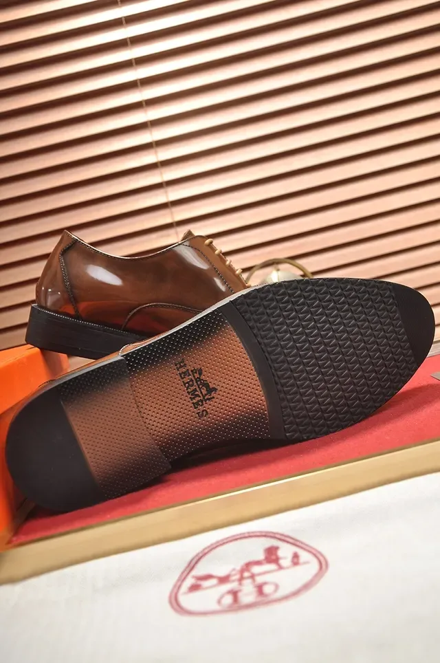 Chaussures Oxford marron polies avec cap toe 3