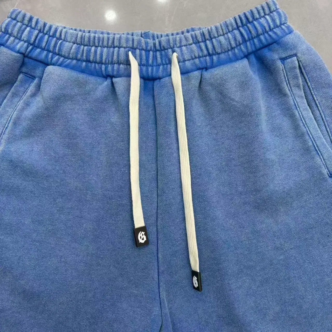 Red Brown Drawstring Waist Contrast Side Panels Shorts 13