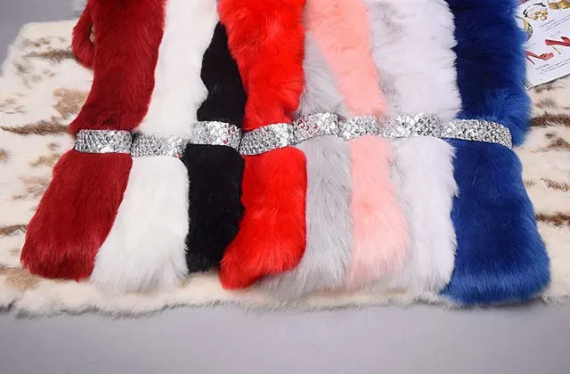 Cachecol vermelho de faux-fur peludo 3