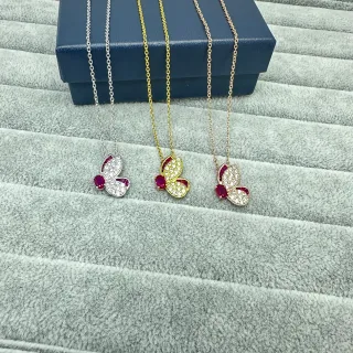 Red Gold Butterfly-Shaped Pendant Pavé-Set White Stones Necklace