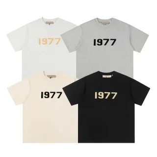 تي شيرت جرافيك بقصة فضفاضة '1977'