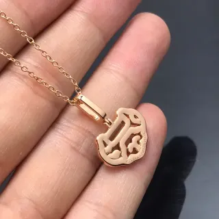 Collier pendentif or rose ajouré