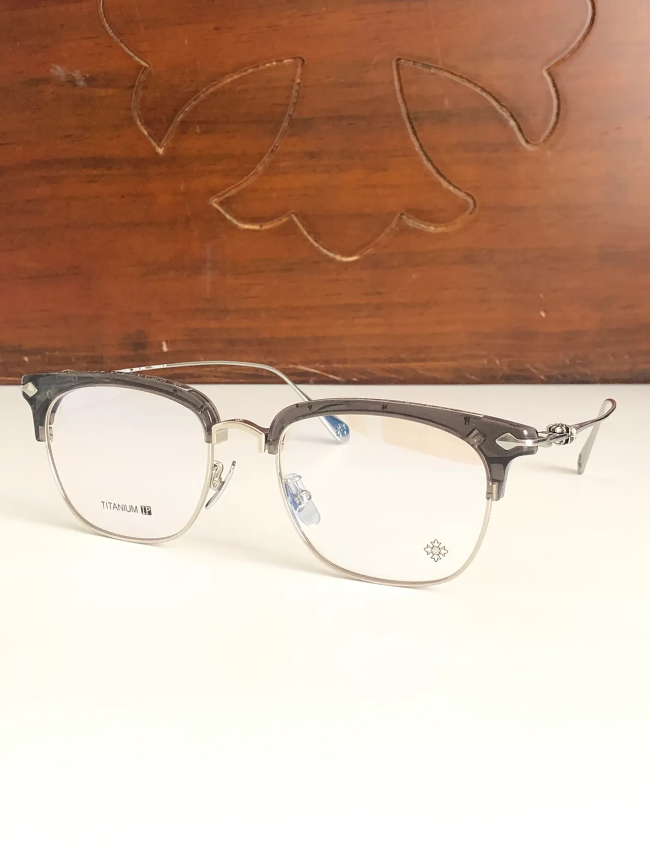 Lunettes optiques semi-rimless en écaille de tortue et doré 4