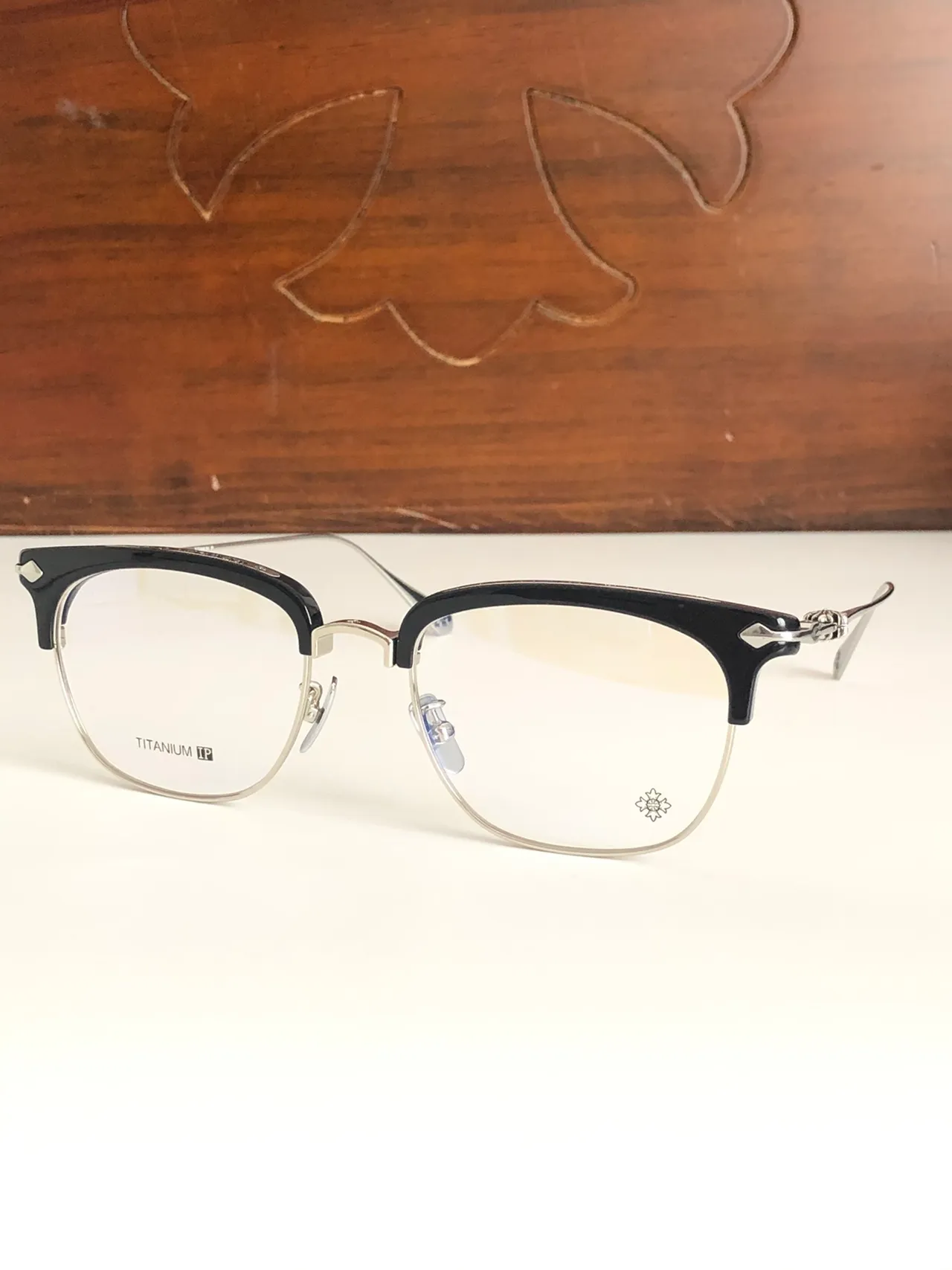Lunettes optiques semi-rimless en écaille de tortue et doré 7