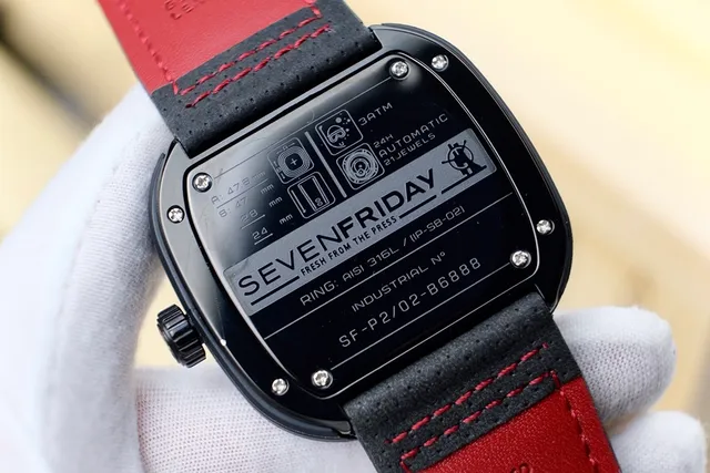 SevenFriday P1-CNC Industrial Series काला ओपन हार्ट यांत्रिक घड़ी 8
