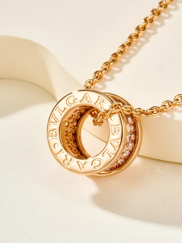 Collares con colgantes de barril Pavé en tono plata y oro 13