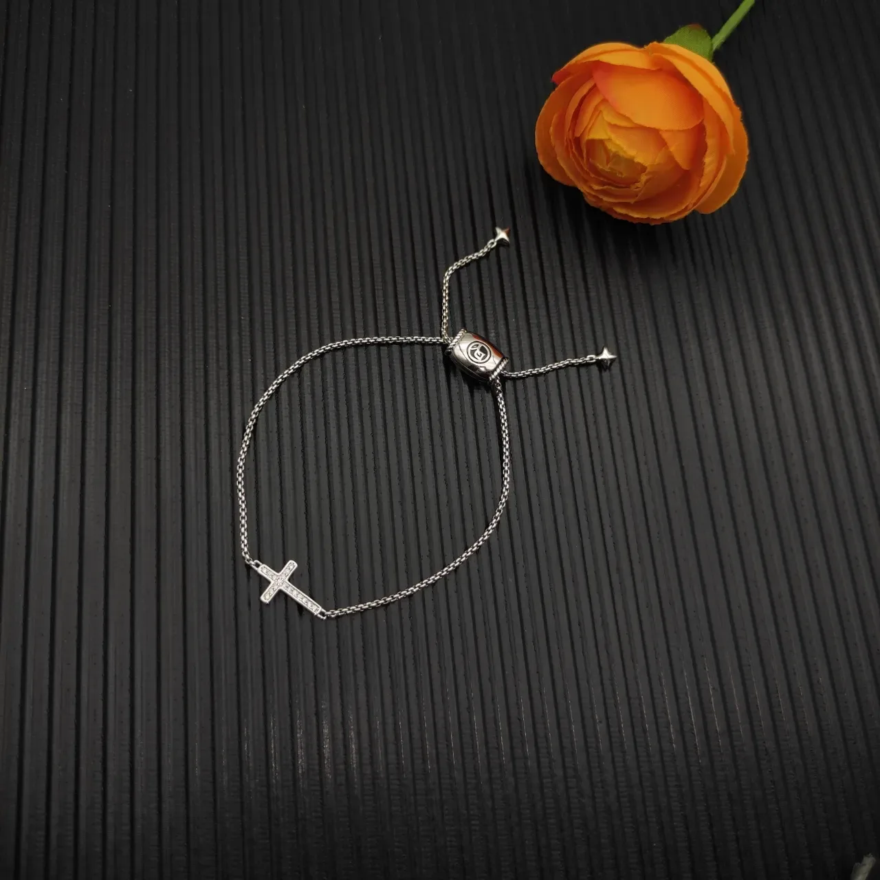 Silver Chain Pavé-Set Cross Pendant Bracelet 8