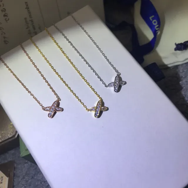Silver Gold Airplane-Shaped Pendant Pavé Crystal Setting Necklace 2