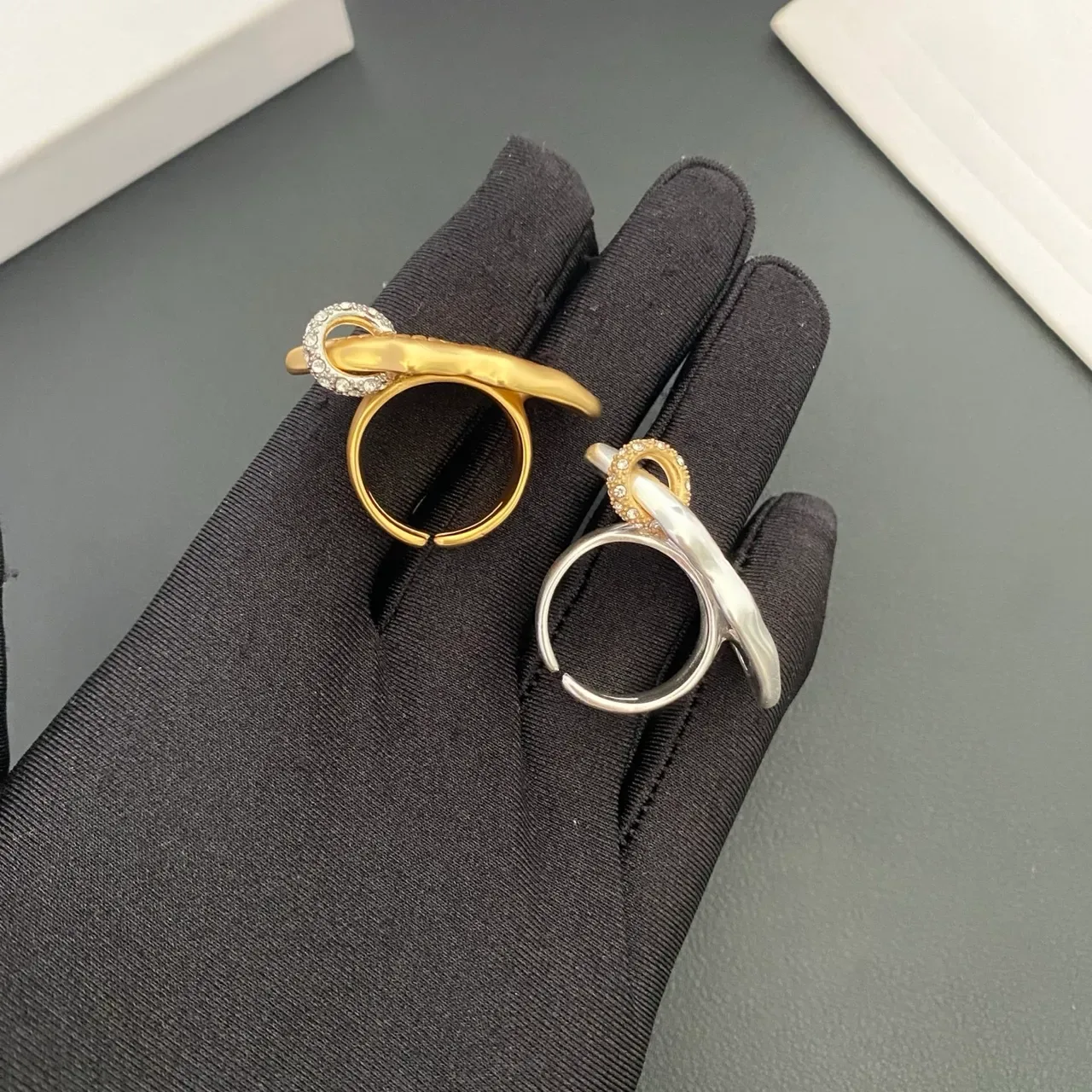 Silver Gold Lip-Shaped Textured Surface Ring 5