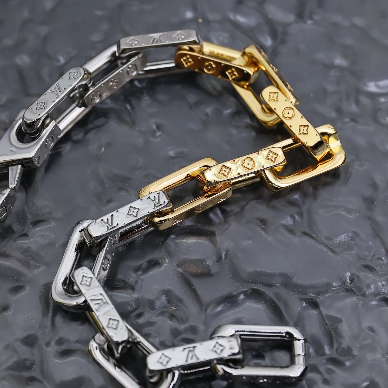 Silver Gold Two-Tone Metal Chain-Link Bracelet 6