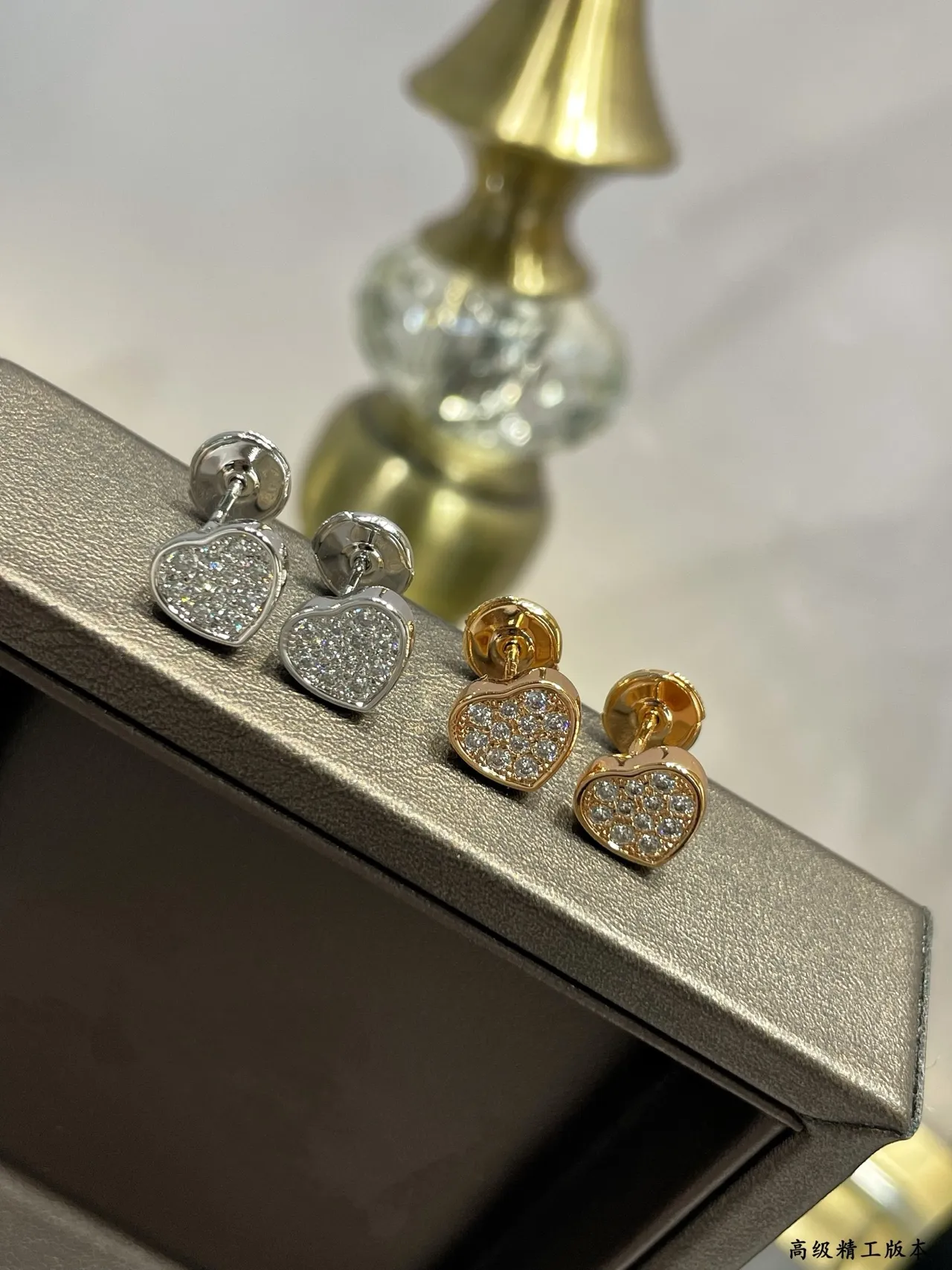 Silver Heart-Shaped Pavé-Set Earrings 8