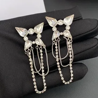 Joalheria prateada transparente multi-nível com cristal pendente em forma de gota e redonda