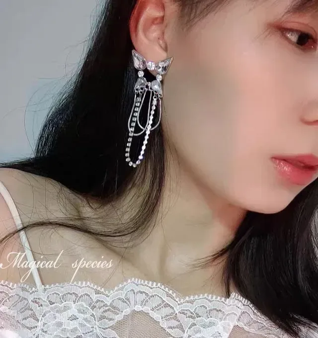 Joalheria prateada transparente multi-nível com cristal pendente em forma de gota e redonda 3