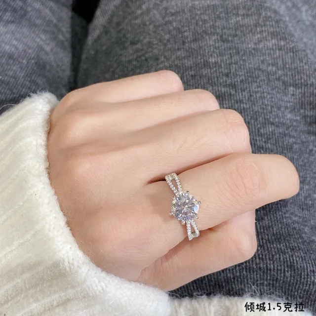 Solitaire Split Shank Pavé Ring 7