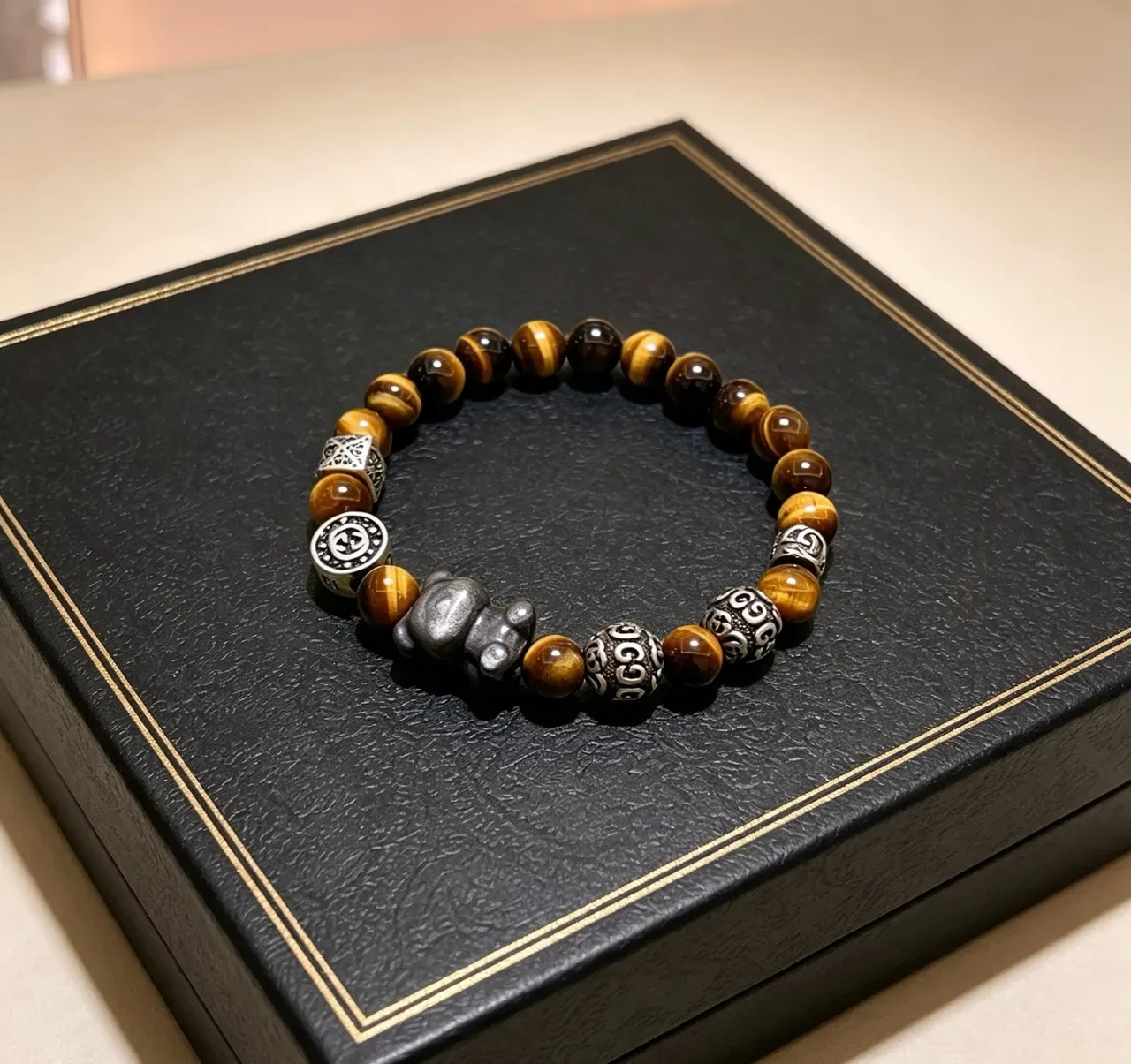 Bracelet en perles d'Oeil de Tigre et métal argenté 4