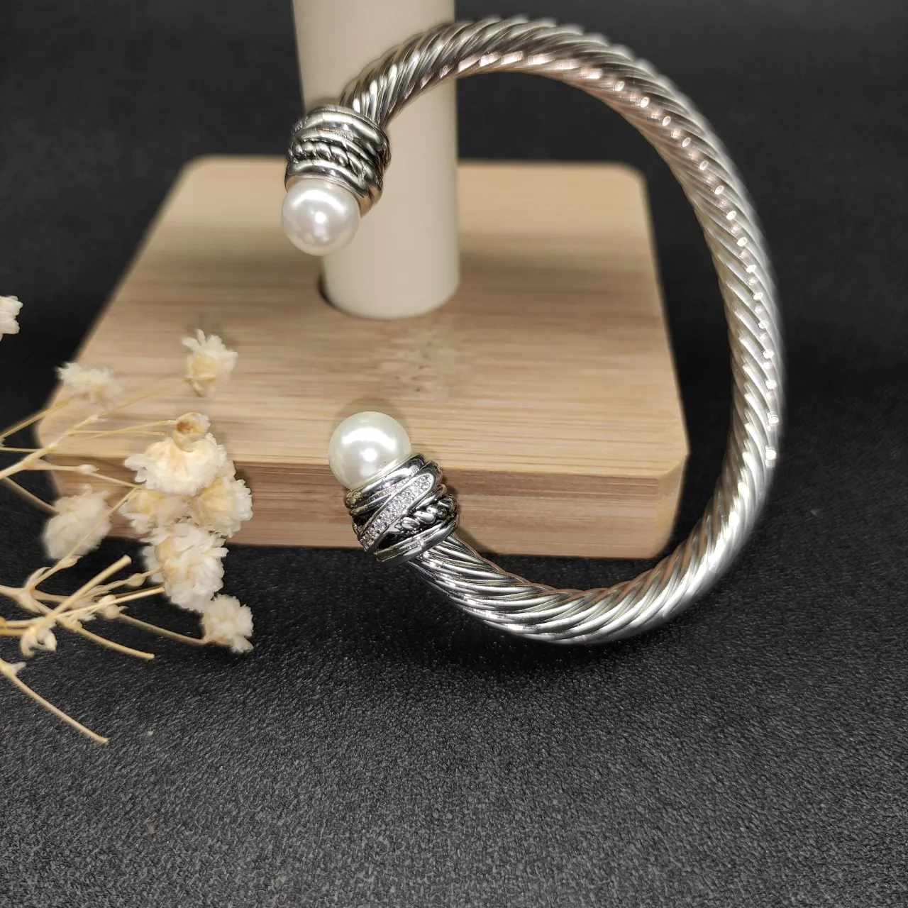 Twisted Cable Pearl-Terminal Open Bangle Bracelet 8