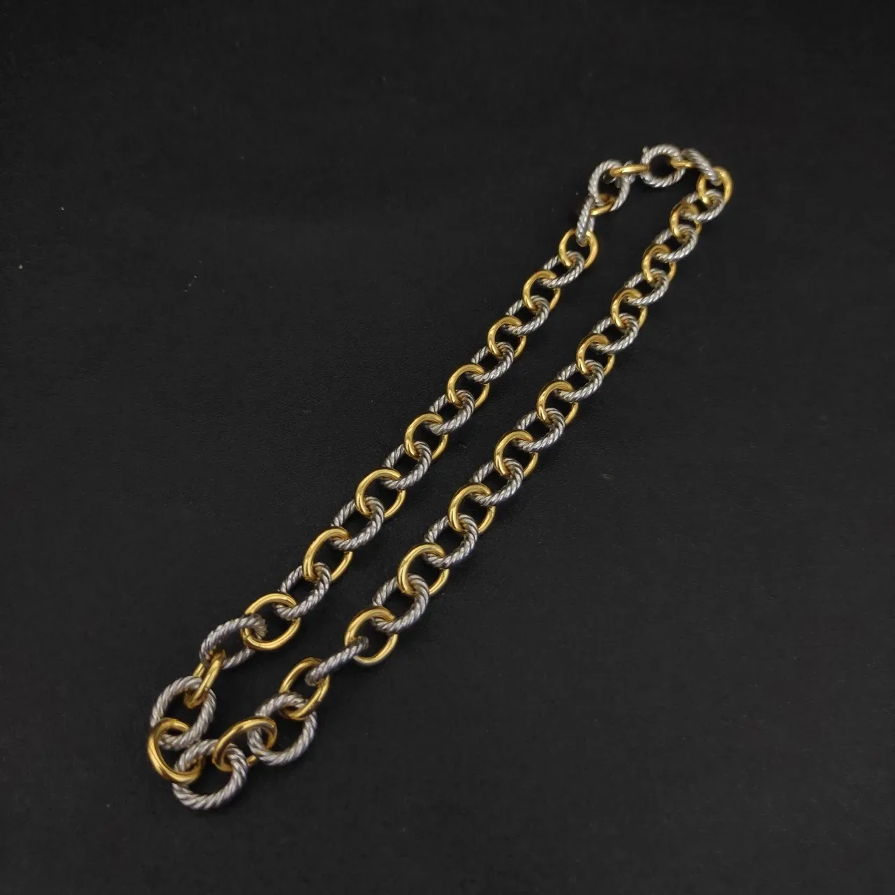 Two-Tone Twisted Rope Link Necklace 3