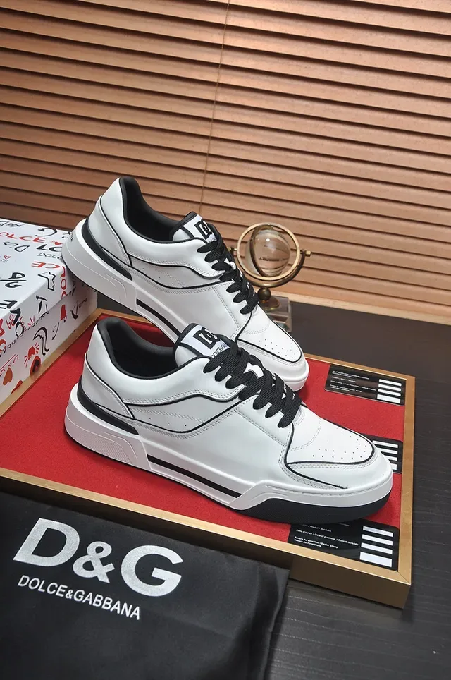 Tênis Lifestyle de Baixo Branco e Preto com Costuras Contrastantes 5