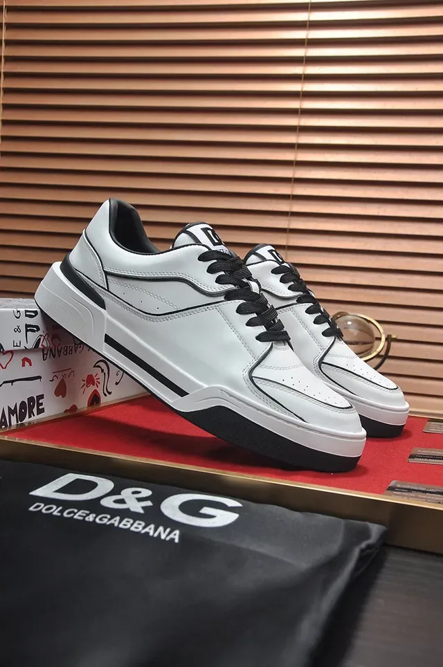 Tênis Lifestyle de Baixo Branco e Preto com Costuras Contrastantes 8