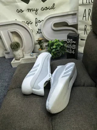 白色灰色网面低帮泡沫中底运动鞋 6