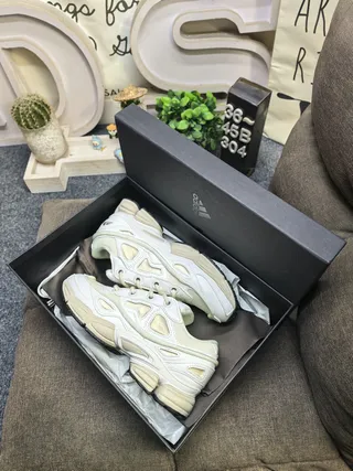 White Beige Oversized Sole Layered Synthetic Overlays Chunky Sneakers 3